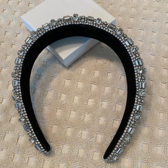 New Clear Rhinestone Embellished Headband - Picture 3 of 3